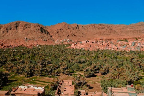 Quels sont les conseils pour une randonnée dans les montagnes de l'Atlas, Maroc?